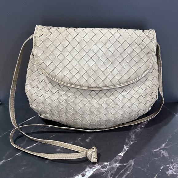 Vintage Bottega Veneta Intrecciato Woven Small Crossbody Bag in Taupe/Beige